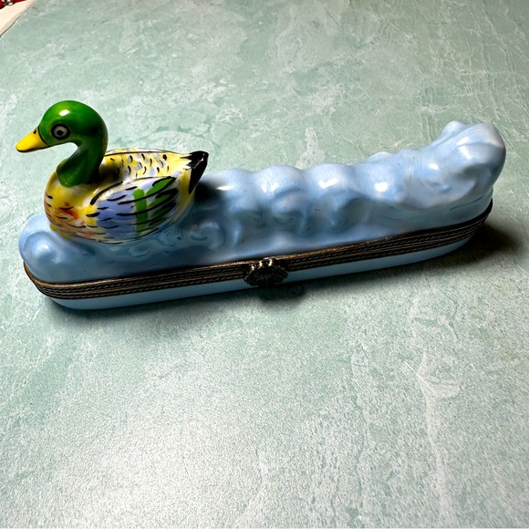Limoges France Mallard on waves trinket keepsake porcelain hinged box green blue